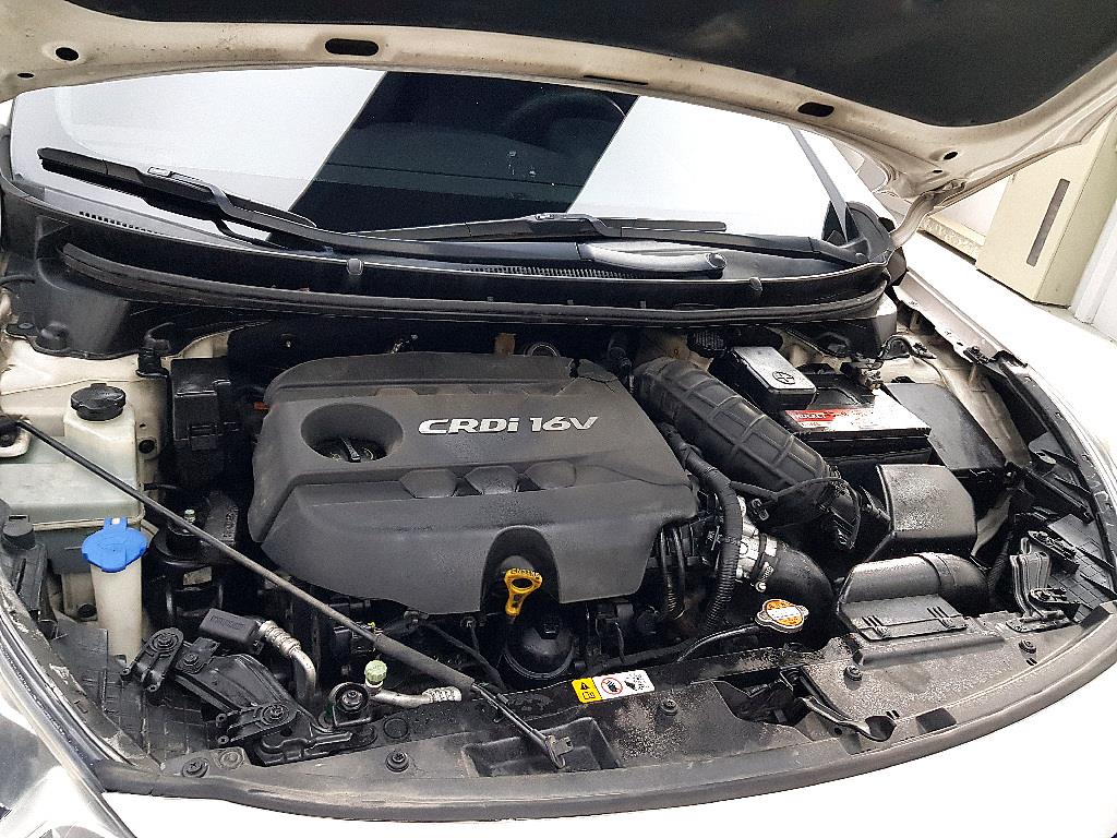 HYUNDAI i30 - Vista 6