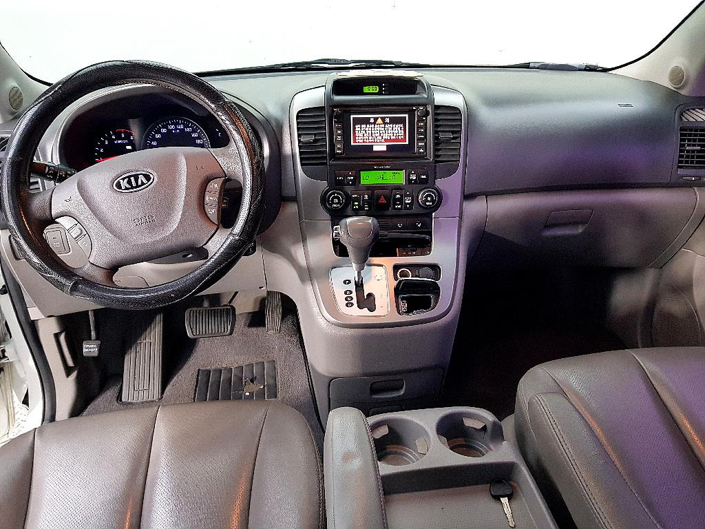 KIA Carnival - Vista 5
