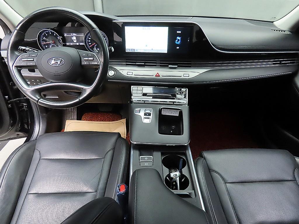 HYUNDAI Grandeur - Vista 7