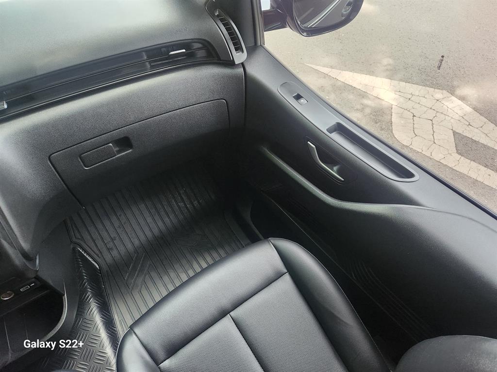 HYUNDAI Staria - Vista 8