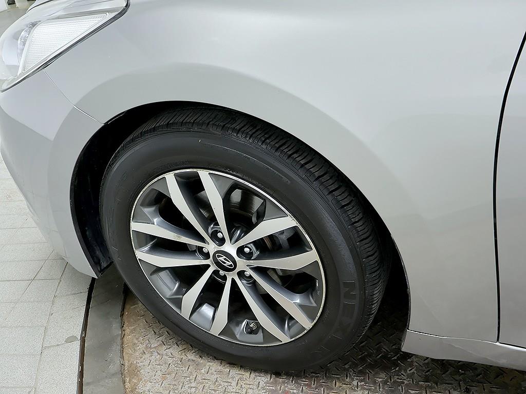 HYUNDAI Grandeur 2011 Gris - Importación desde Corea - HF Imports Iquique - Foto 8