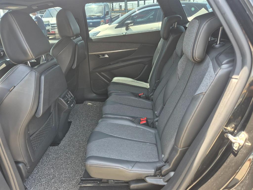 Peugeot 5008 - Vista 8