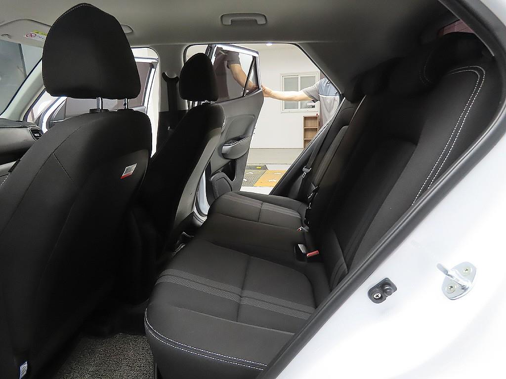 HYUNDAI Venue 2020 Blanco - Importación desde Corea - HF Imports Iquique - Foto 10