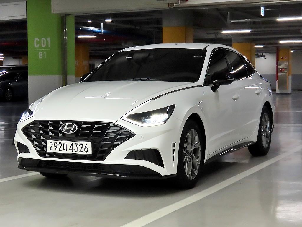HYUNDAI Sonata - Vista 2