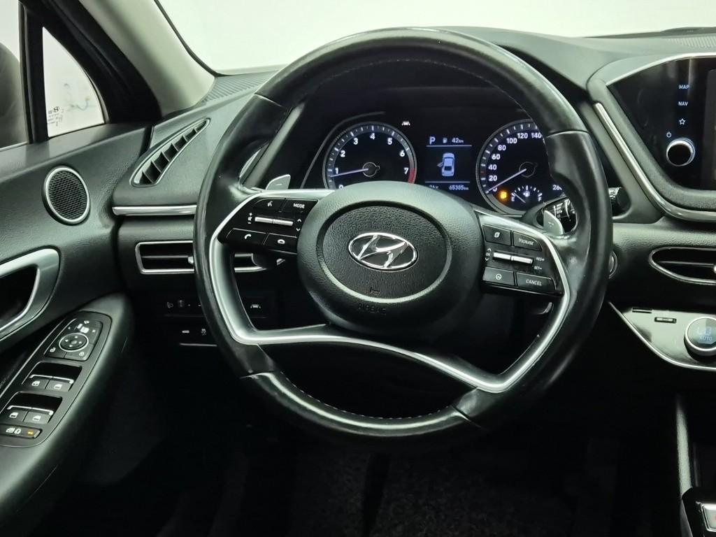 HYUNDAI Sonata - Vista 9
