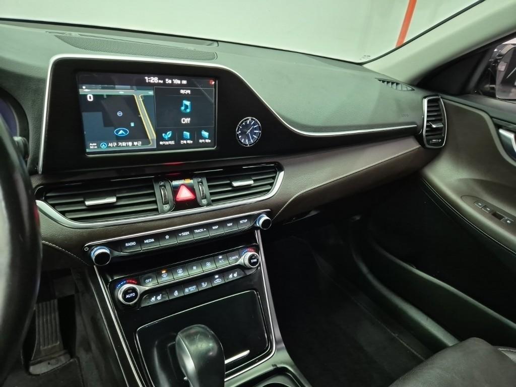 HYUNDAI Grandeur - Vista 10