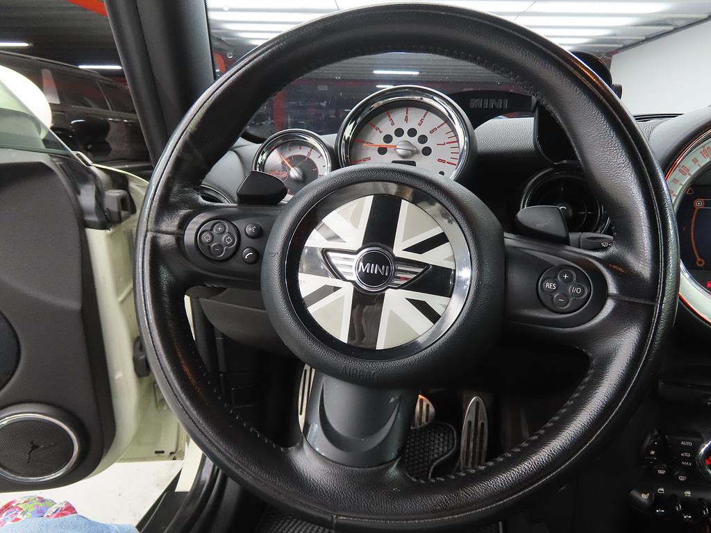 Mini Cooper Convertible - Vista 10