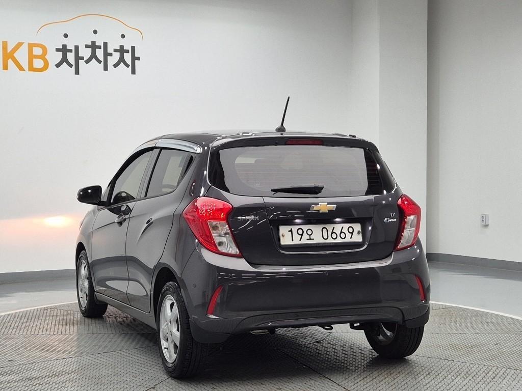 Chevrolet Spark - Vista 2