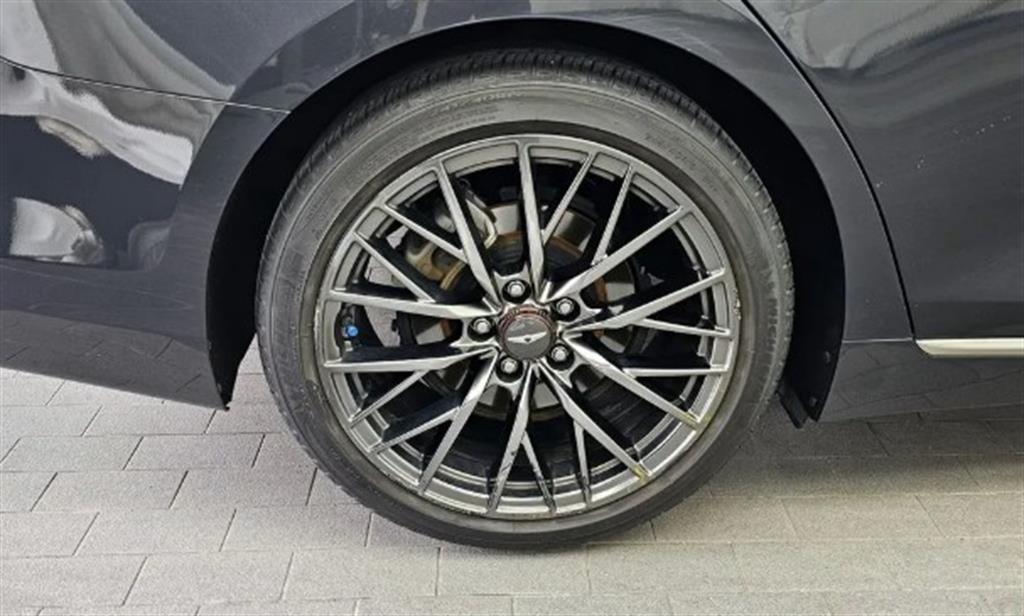 HYUNDAI Grandeur - Vista 5