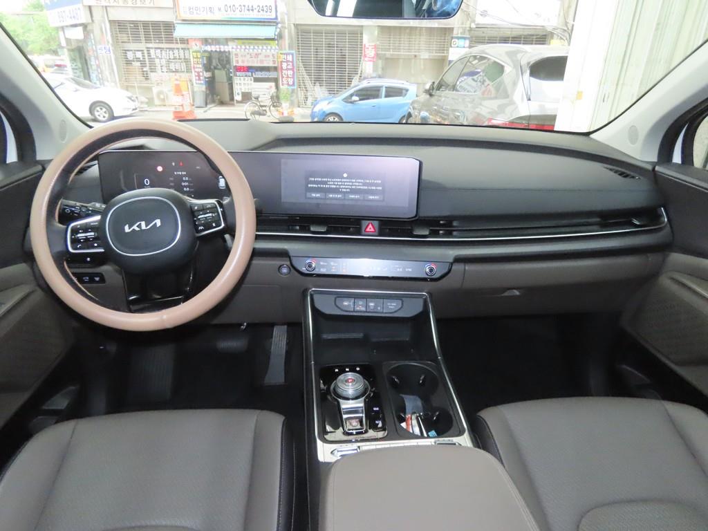 KIA Carnival - Vista 7