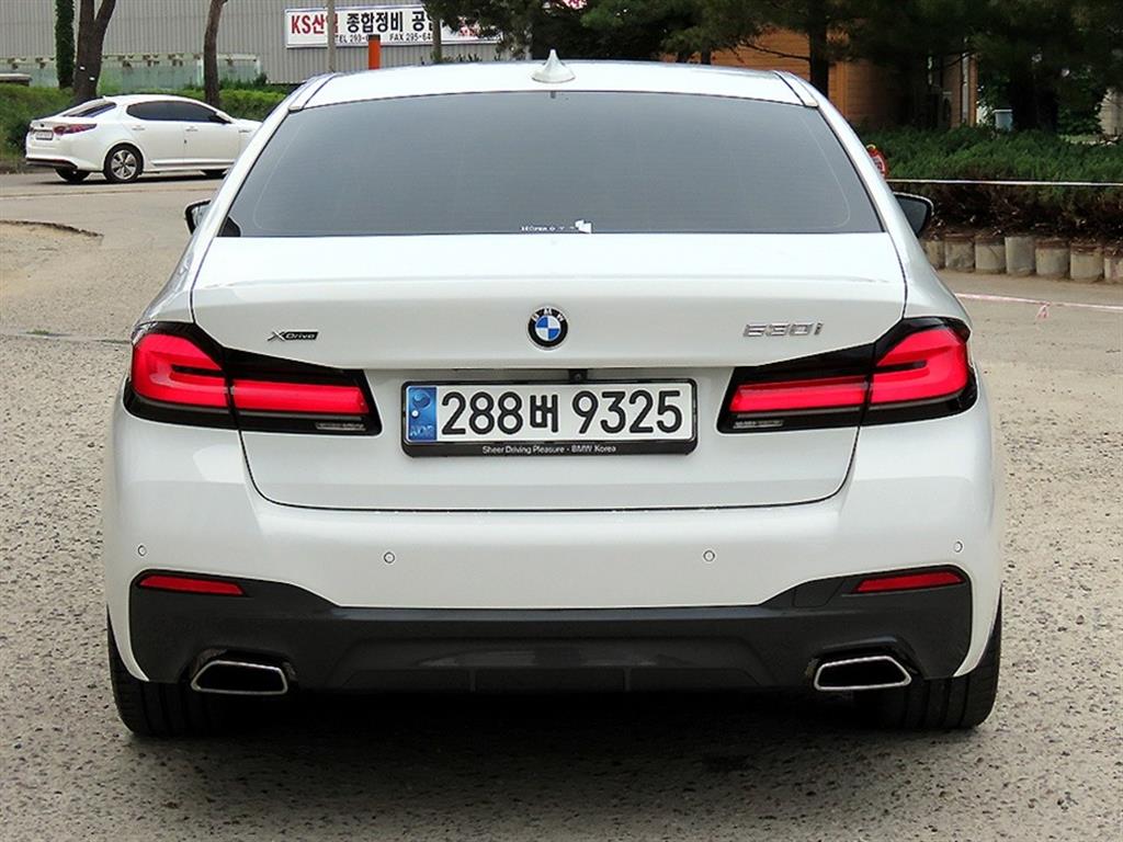 BMW 5 Series - Vista 4