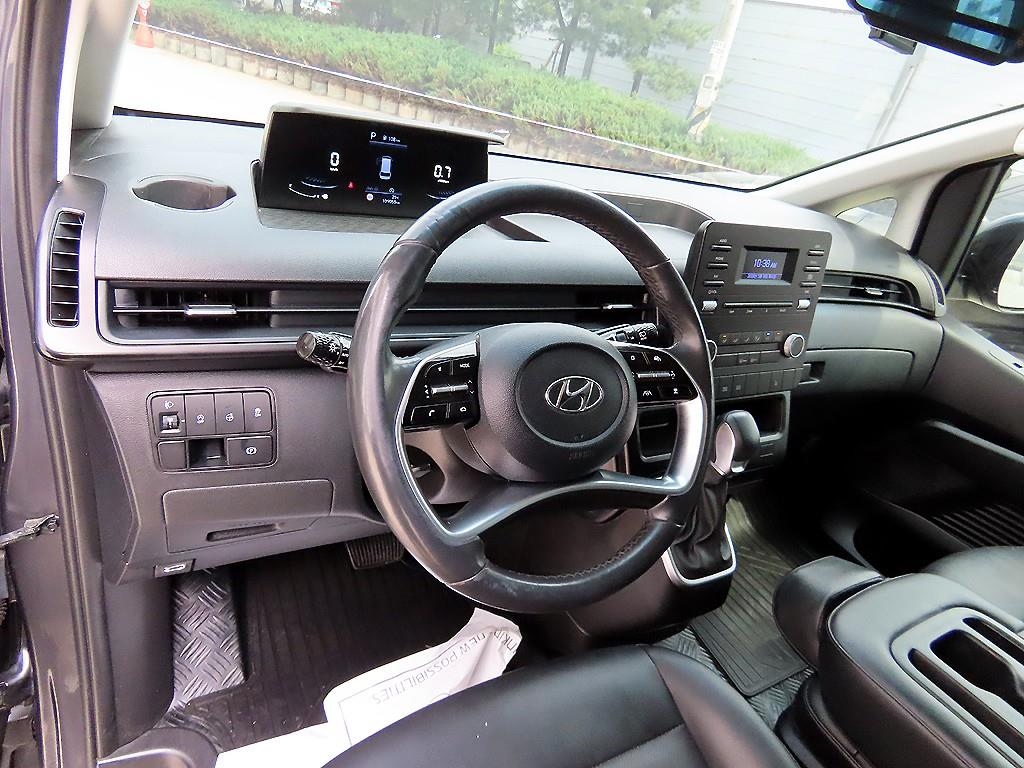 HYUNDAI Staria - Vista 7