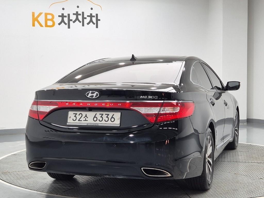 HYUNDAI Grandeur - Vista 3