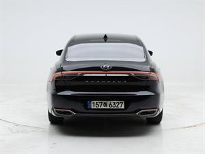 HYUNDAI Grandeur - Vista 10