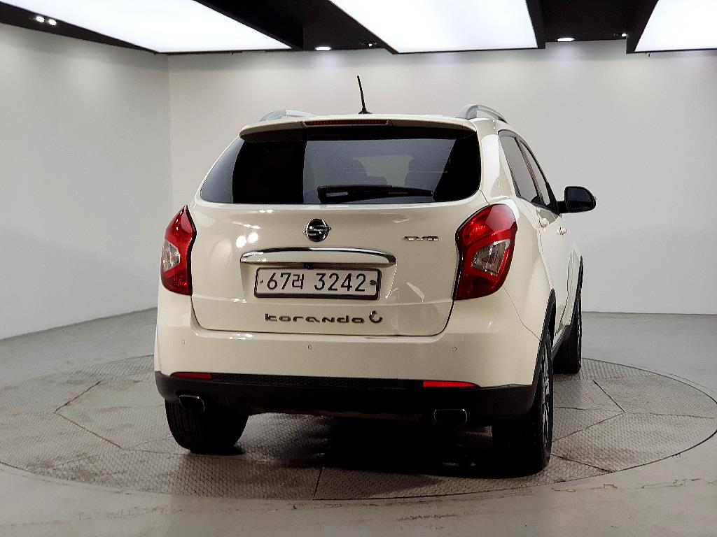 Ssangyong Korando - Vista 3