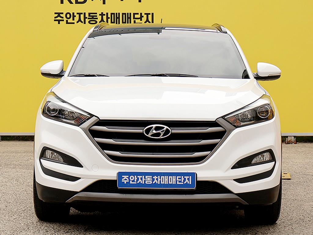 HYUNDAI Tucson 2016 Blanco - Importación desde Corea - HF Imports Iquique - Foto 1
