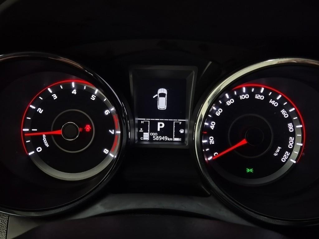 Ssangyong Tivoli - Vista 6
