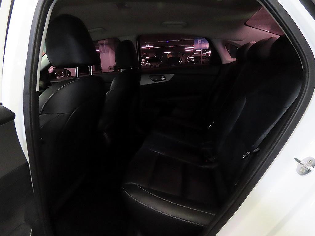 KIA K3 - Vista 7