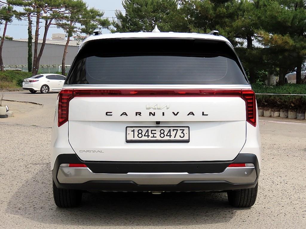 KIA Carnival - Vista 4