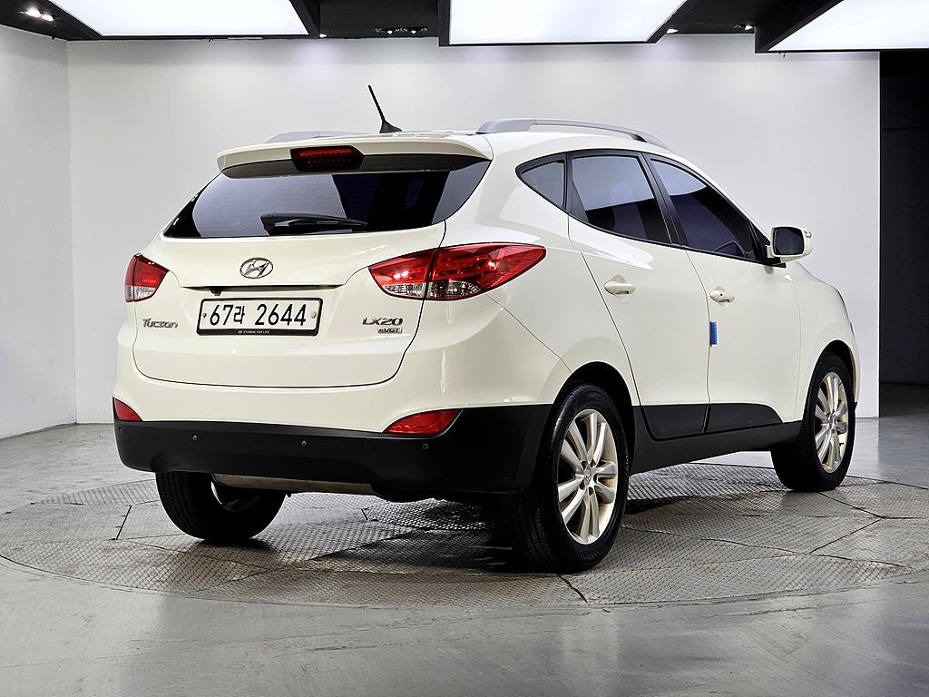 HYUNDAI Tucson - Vista 4