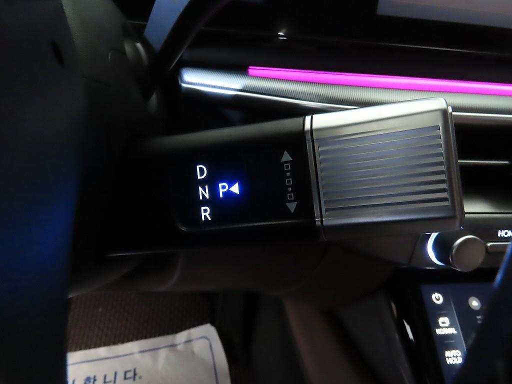 HYUNDAI Grandeur - Vista 12