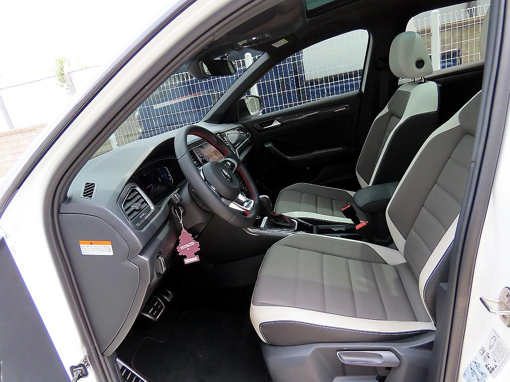 Volkswagen T-Roc - Vista 5
