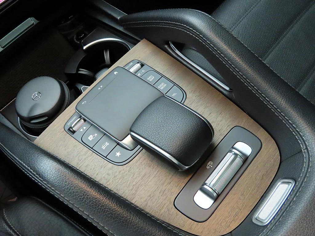 Mercedes Benz GLE Class - Vista 12