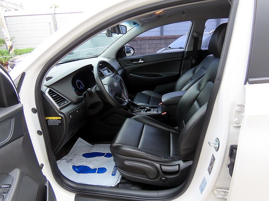 HYUNDAI Tucson - Vista 5