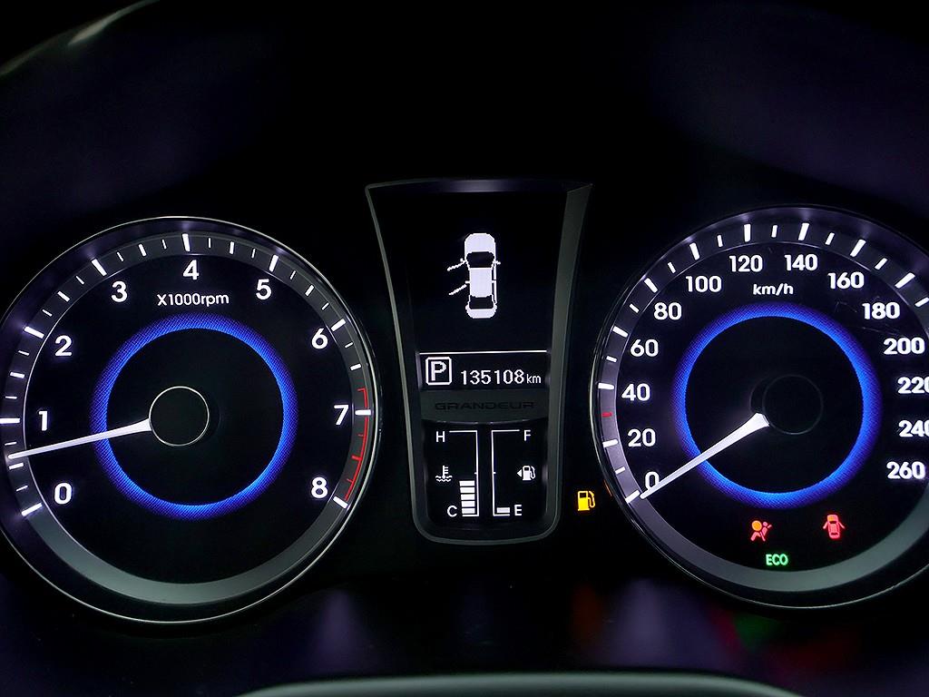 HYUNDAI Grandeur - Vista 11