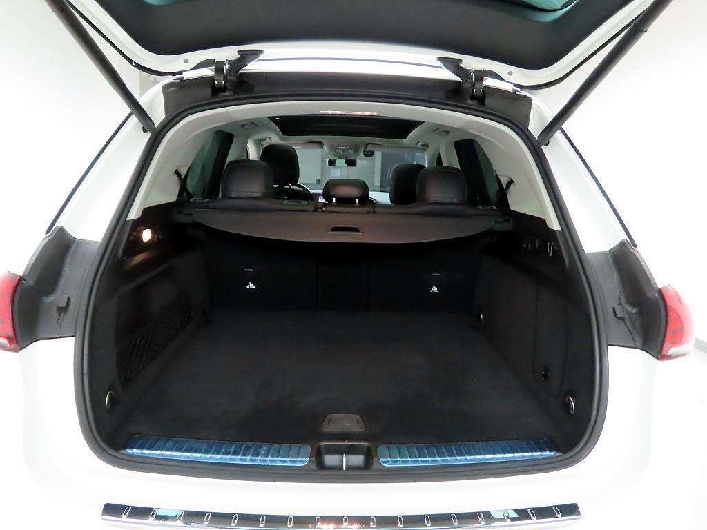 Mercedes Benz GLE Class - Vista 5