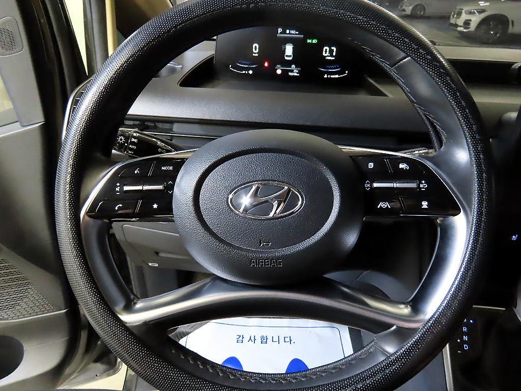 HYUNDAI Staria - Vista 8