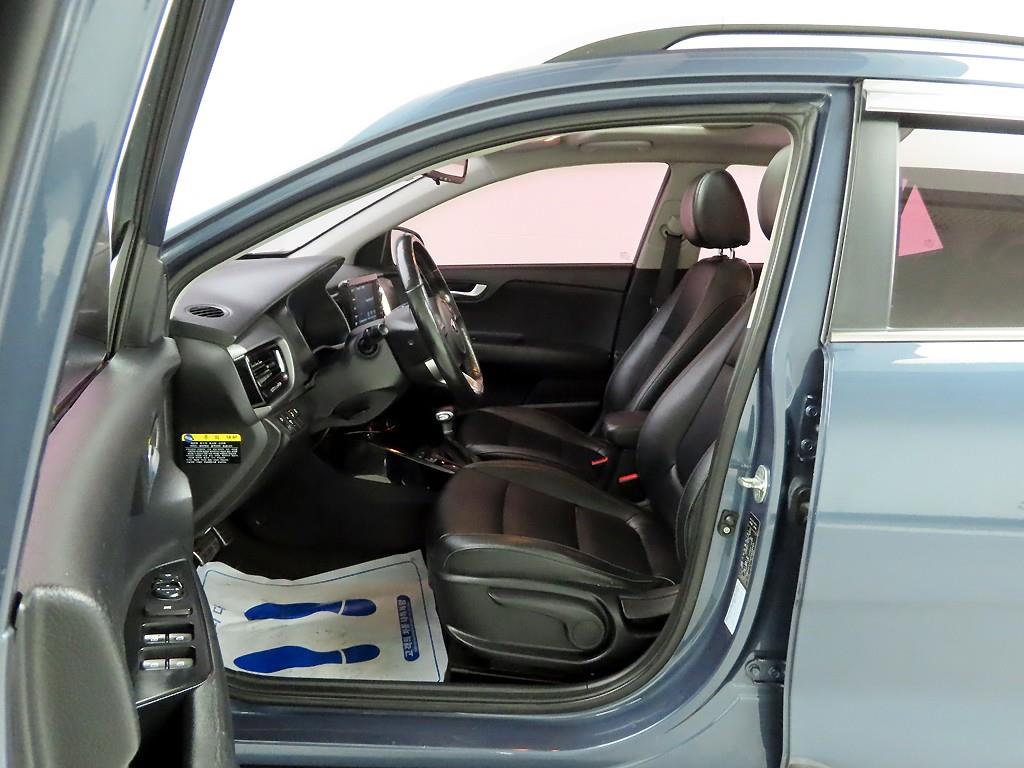 KIA Stonic - Vista 12