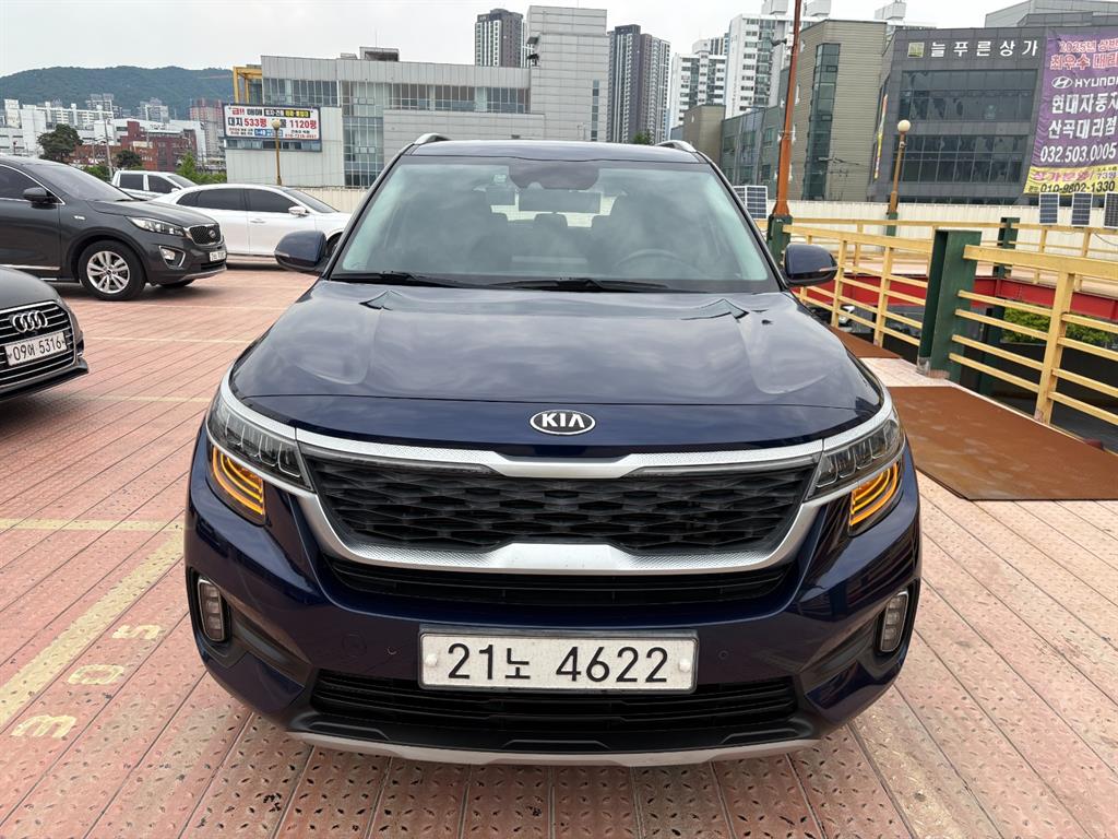 KIA Seltos - Vista 3