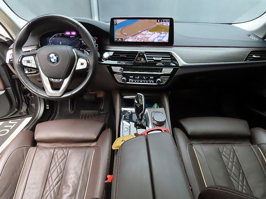 BMW 5 Series - Vista 7