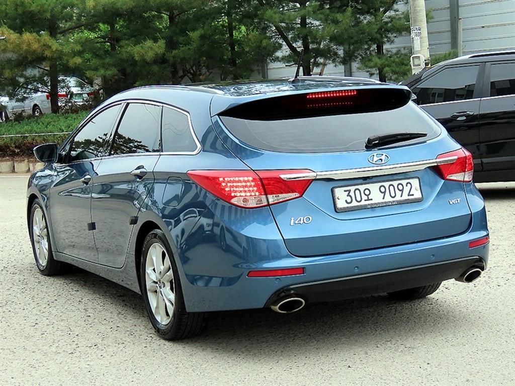 HYUNDAI i40 - Vista 3