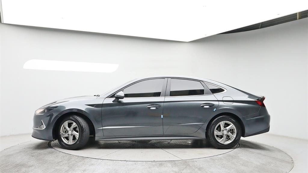 HYUNDAI Sonata - Vista 3