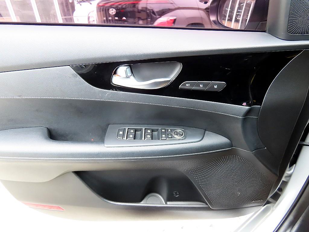 KIA K3 - Vista 11