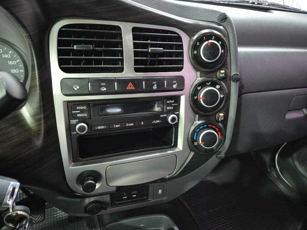 Small Truck Top_Integrated Top Powergate - Vista 12