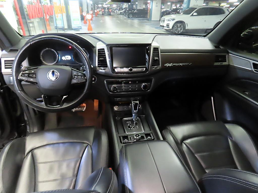 Ssangyong Rexton - Vista 10