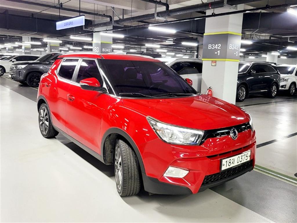 Ssangyong Tivoli - Vista 5