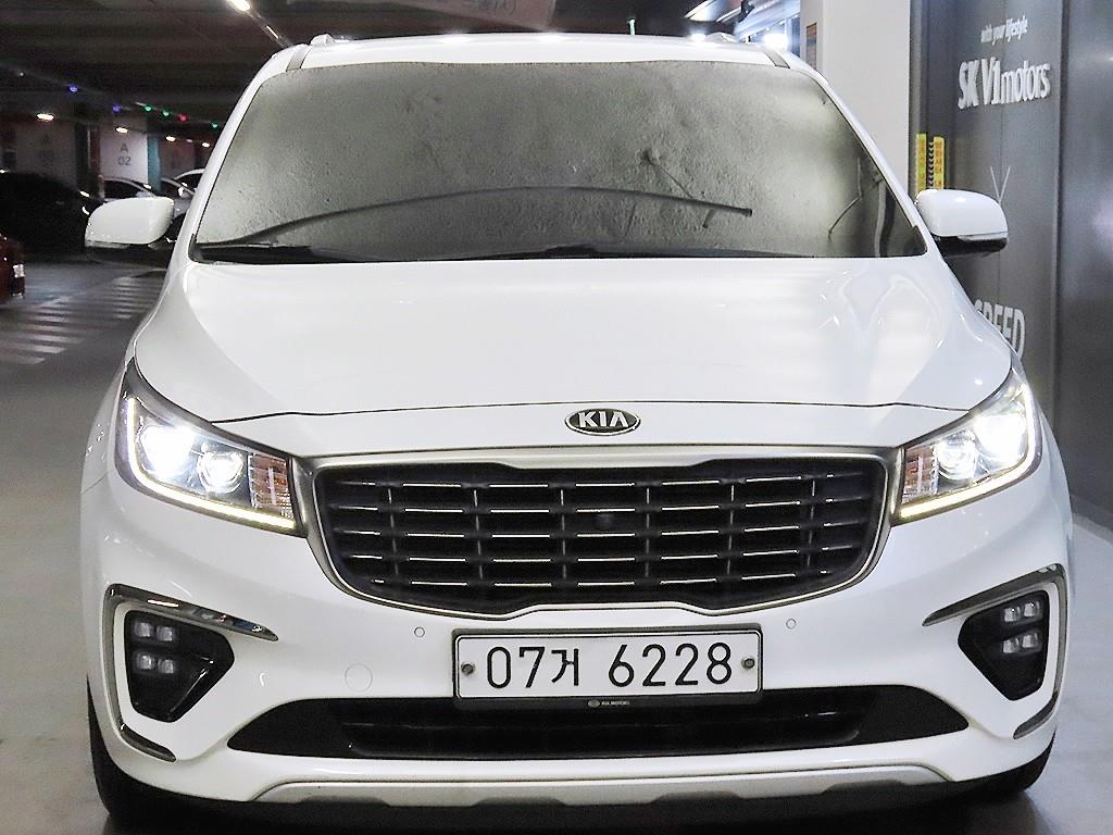 KIA Carnival - Vista 2