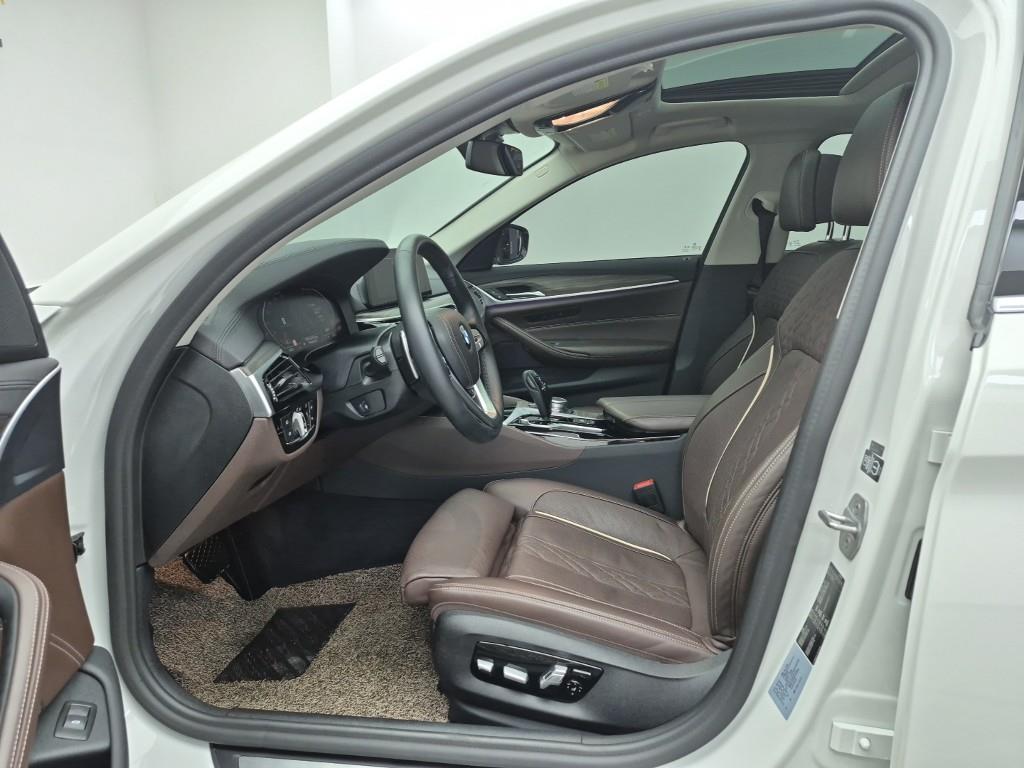 BMW 5 Series - Vista 11
