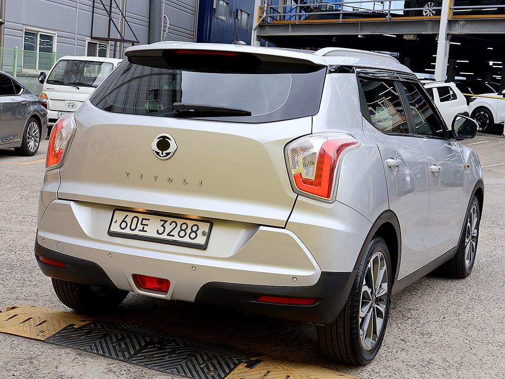 Ssangyong Tivoli - Vista 7