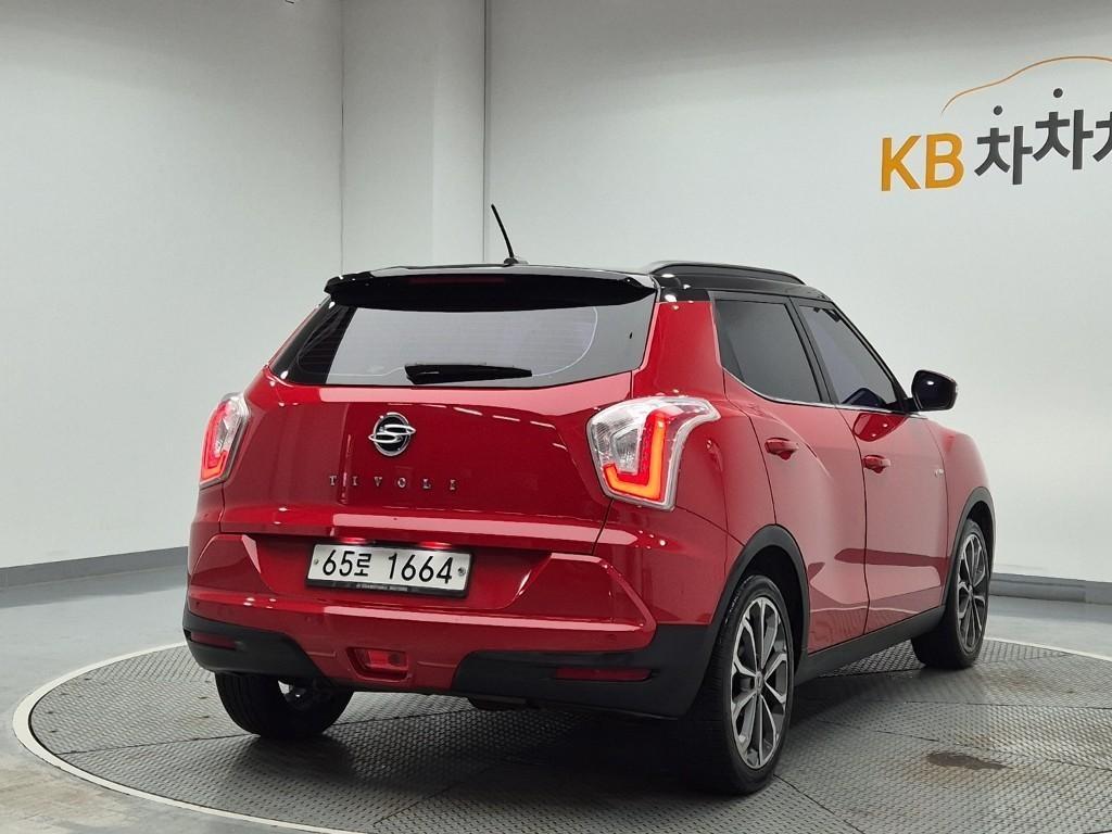 Ssangyong Tivoli - Vista 3