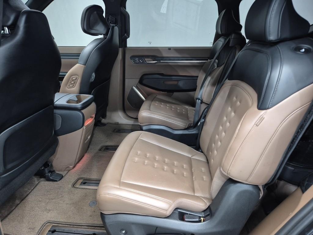 KIA EV9 - Vista 12
