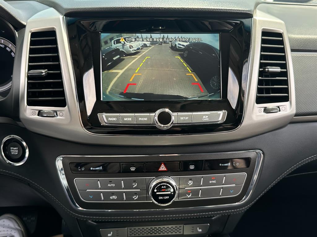 Ssangyong Rexton - Vista 11