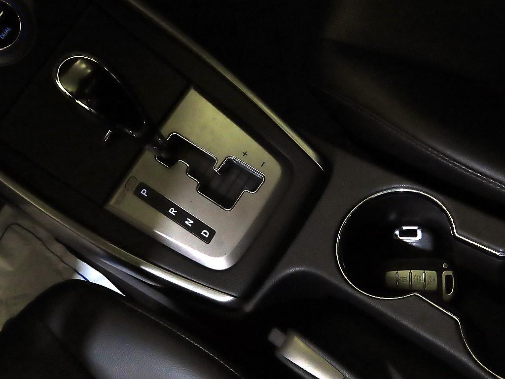 HYUNDAI Avante - Vista 12