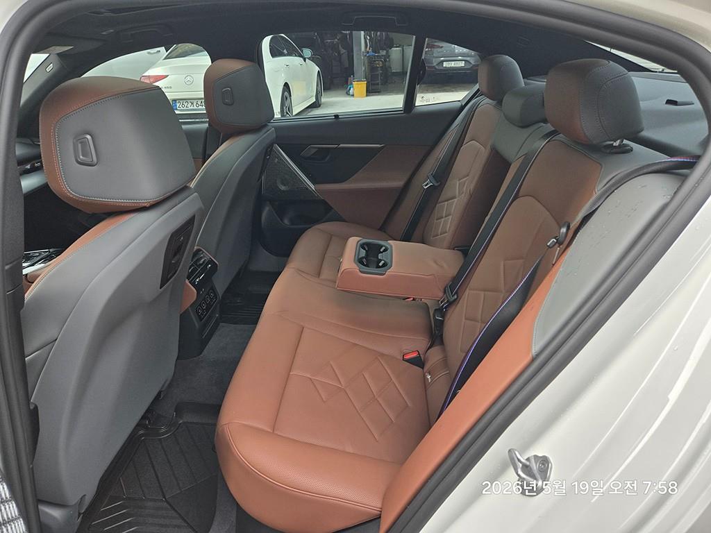 BMW 5 Series - Vista 6