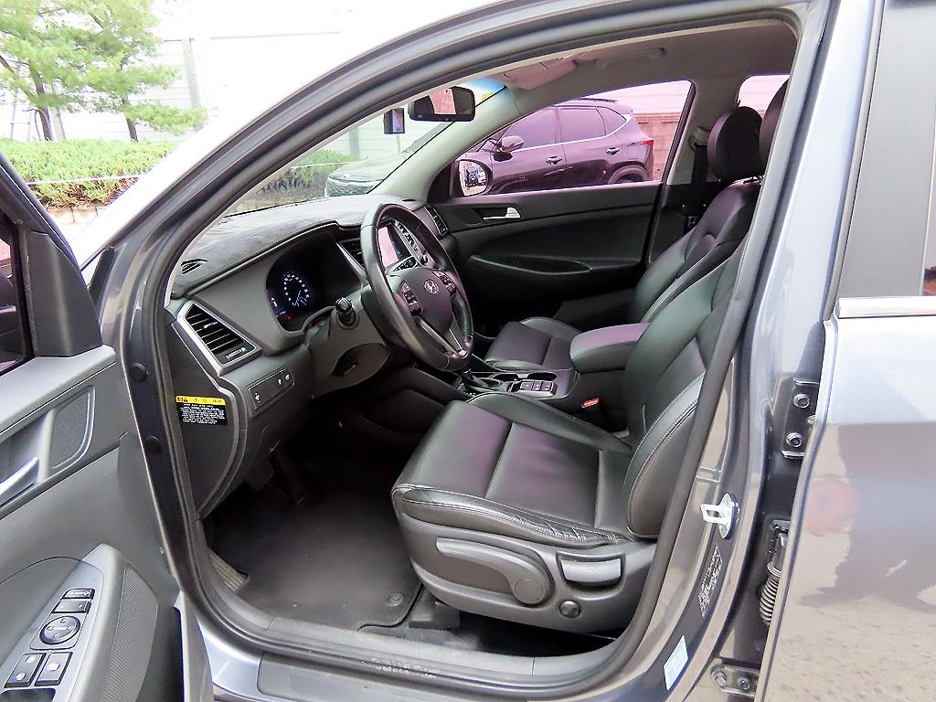 HYUNDAI Tucson - Vista 5