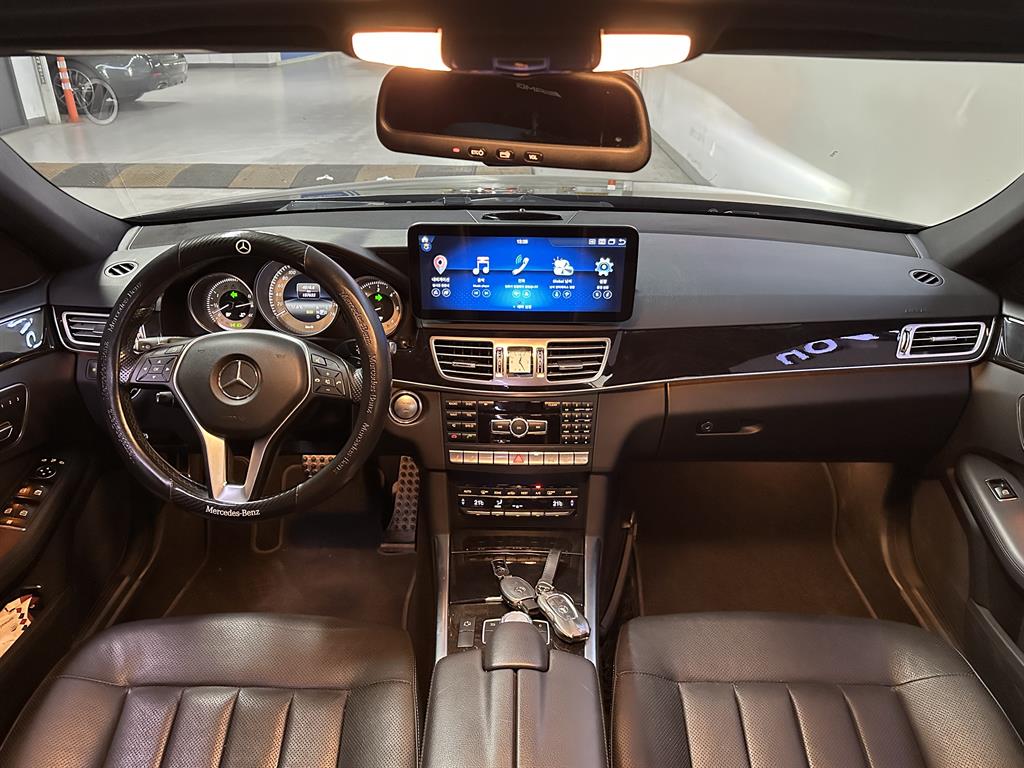 Mercedes Benz E class - Vista 10